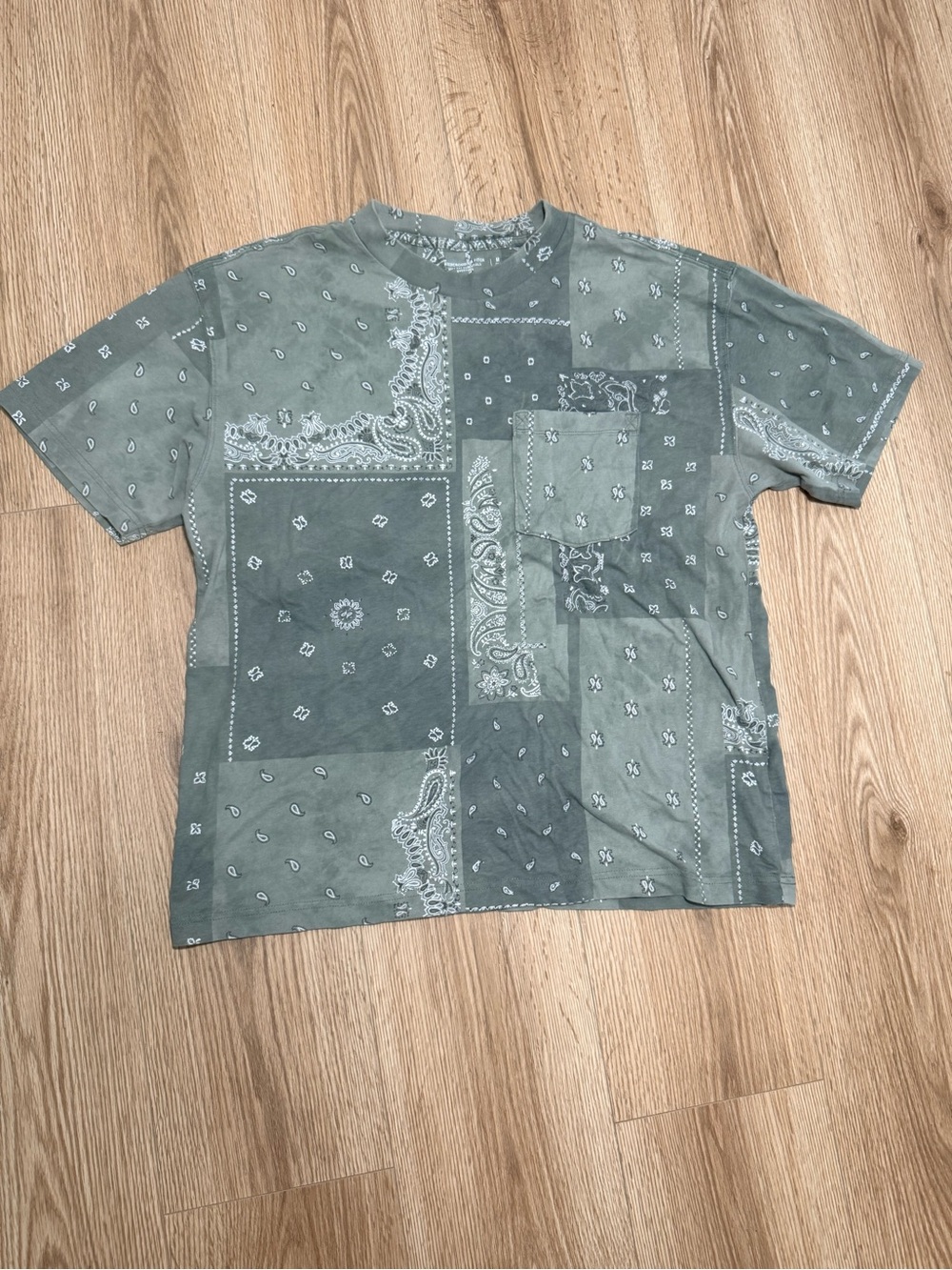 Abercrombie & Fitch Men's M Bandana Patchwork Oversized Pocket Tee Green
